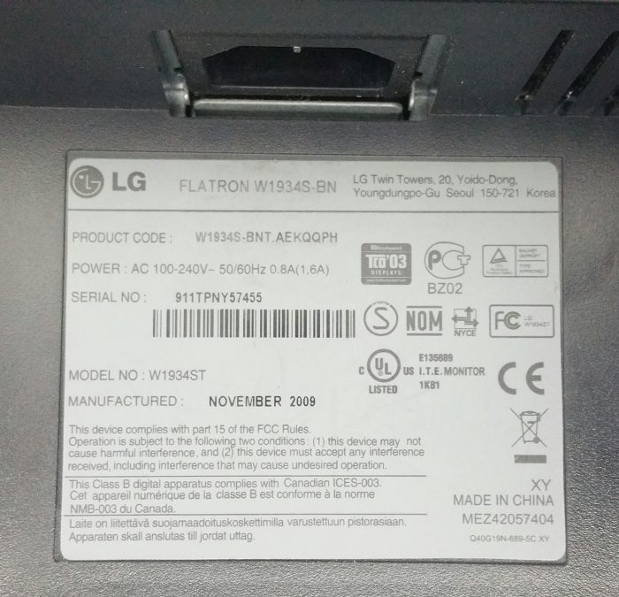 LG W1934ST Flatron W1934S-BN 19" VGA Monitor Screen - Image 3