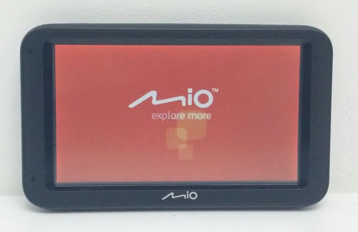 Mio N393-5000 GPS Satellite Navigation System + Pouch - Image 2