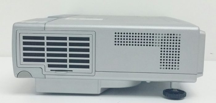 Hitachi CP-X275WAT VGA LCD Projector + Bag + Remote - Image 9