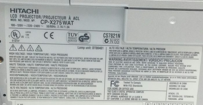 Hitachi CP-X275WAT VGA LCD Projector + Bag + Remote - Image 4