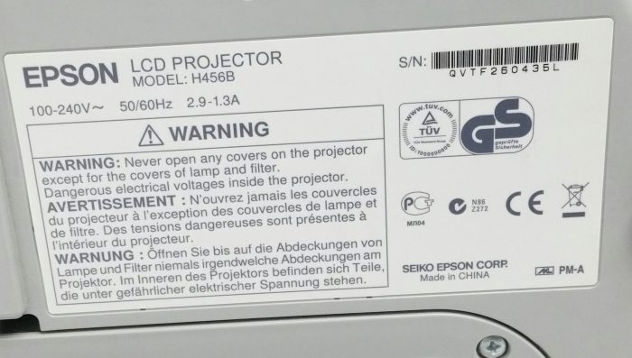 Epson EB-470 H456B LCD Projector 916 Lamp Hours Used - Image 3