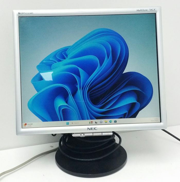 Nec Opticlear Multisync 70GX2 17" DVI VGA LCD Monitor - Image 2