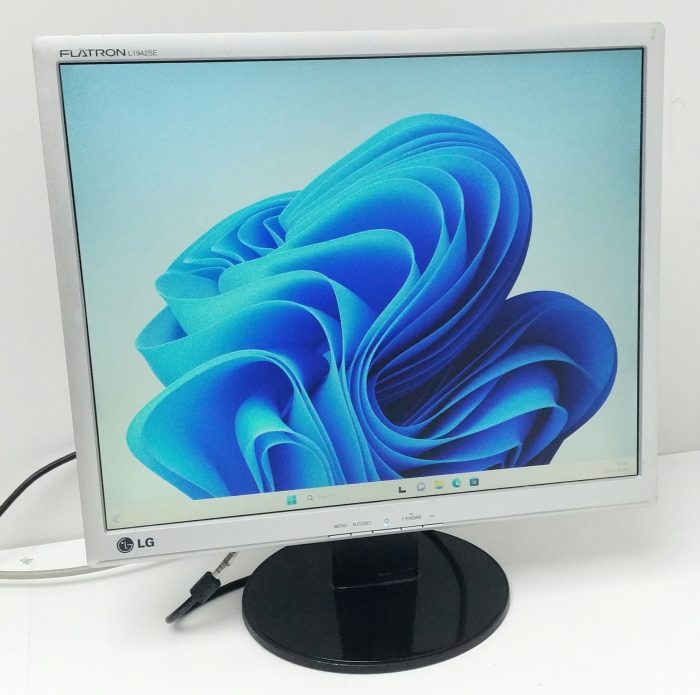 LG Flatron L1942SE-SF L1942SEU 19" VGA Monitor - Image 2
