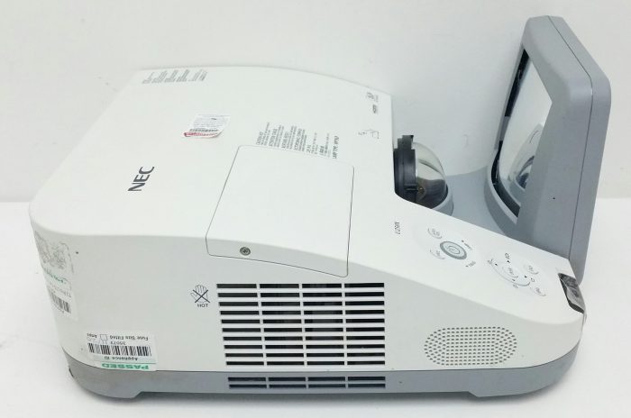 Nec U250X NP-U250X HDMI VGA DLP Projector 646 Lamp Hours Used - Image 6