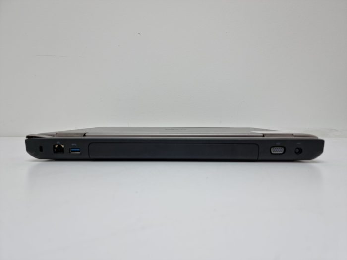 DELL Vostro 3550 - i3-2350M - 320 GB HDD - 4GB MEM - Windows 10 - Image 2