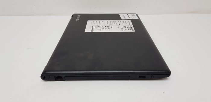 Toshiba satellite pro R50 i5 4th gen 2.4GHz 120GB SSD 15.6" - Image 2