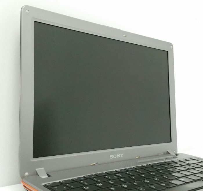 Sony Vaio VGN-C1S PCG-6P2M Core 2 Duo T5500 1.67GHz 2GB Ram 500GB HDD Windows 10 64bit - Image 9