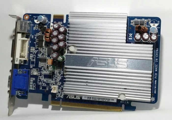 Asus EN7300GT SILENT/HTD/512M/A VGA DVI Graphics Card - Image 2