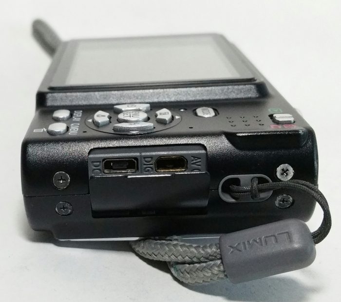 Panasonic Lumix DMC-FS3 Leica DC Vario-Elmarit 1:2.8-5.1/5.5-16.5 ASPH Digital Camera - Image 5