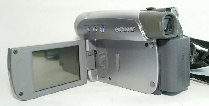 Sony DCR-HC27E Carl Zeiss Vario-Tessar 800x Digital Zoom Digital Video Camera Recorder - Image 6
