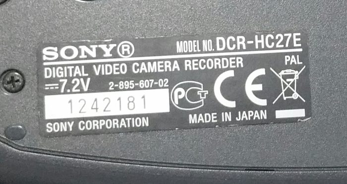Sony DCR-HC27E Carl Zeiss Vario-Tessar 800x Digital Zoom Digital Video Camera Recorder - Image 3