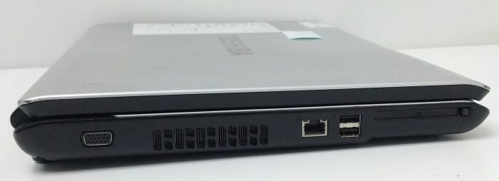 Toshiba Equium L350D PSLE2E-001002KS- Pentium Dual Core T4300 2.1GHz - 4GB RAM - 17" - 250GB SSD - Windows 10 Home - Image 9