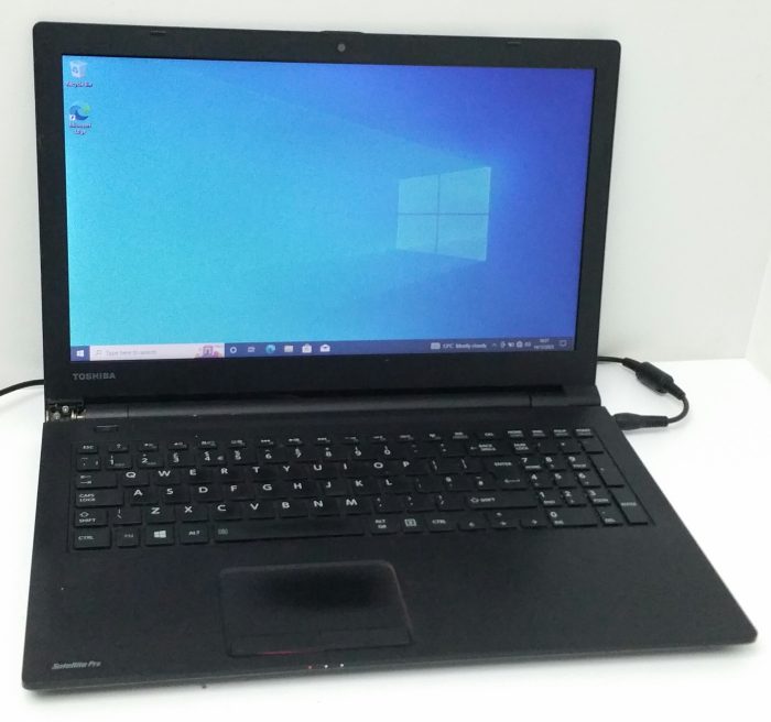Toshiba Satellite Pro R50-B-12P - i3-4005 1.7GHz - 8GB RAM - 15.6" - 500GB HDD - Windows 10 Pro - Image 2
