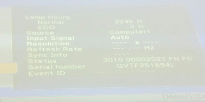 Epson EB-470 H456B LCD Projector 2246 Lamp Hours Used - Image 2