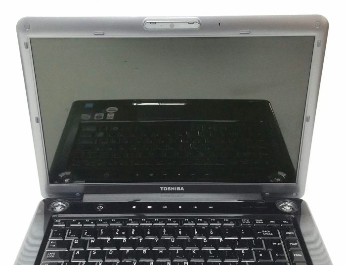 Toshiba Satellite A300-1BZ PSAJ4E-03L016KS - Intel Core 2 Duo T8100 2.1GHz - 3GB - 15.4" - 250GB HDD - Windows 10 Pro - Image 10