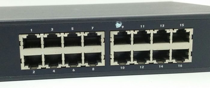 Dell PowerConnect 2216 16-Port Switch - Image 6