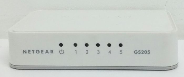Netgear GS205 V2 5-Port Gigabit Ethernet Switch - Image 2