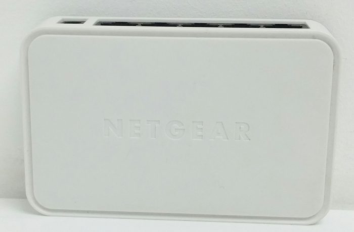 Netgear GS205 V2 5-Port Gigabit Ethernet Switch - Image 5