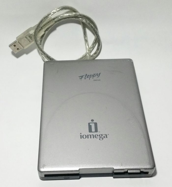 Iomega BXXU0130 USB Floppy Drive - Image 6