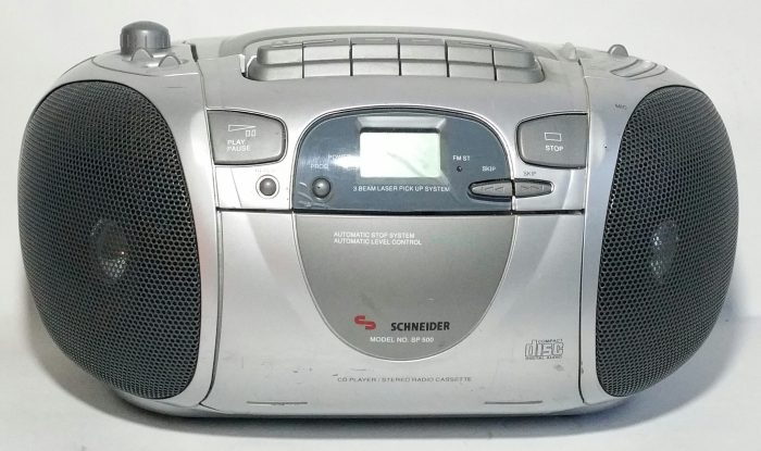 Schneider SP500 CD Player/ Stereo Radio Cassette Compact Disc Digital Audio Radio Damaged Battery Cover - Image 10