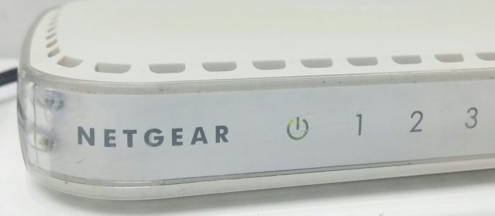 Netgear GS608 V3 8 Port 10/100/1000 Mbps Switch - Image 7
