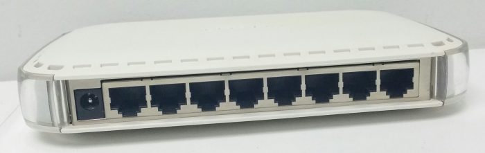 Netgear GS608 V3 8 Port 10/100/1000 Mbps Switch - Image 5