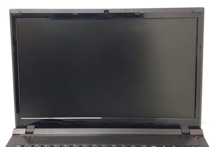 RM Education Notebook 320 W255EU i3-2370M 2.4GHz 4GB RAM 15.6" 320GB HDD Windows 10 Home - Image 7