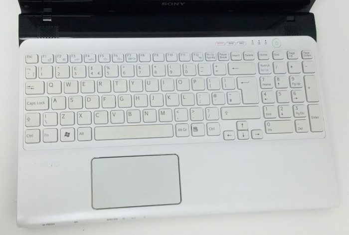 Sony PC SVE151D11M - i5-2450M 2.2GHz - 4GB RAM - 15.6" - 750GB HDD - Windows 10 64bit - Image 8