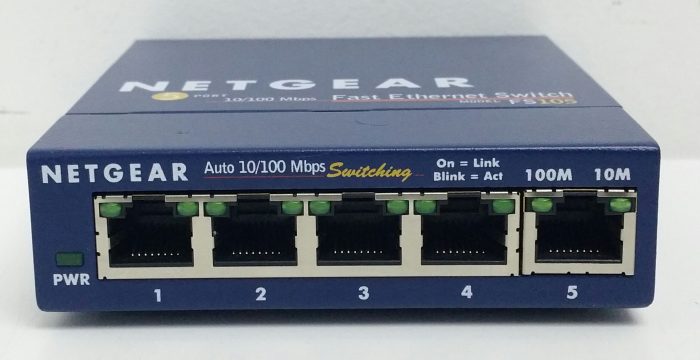 Netgear FS105 V2 ProSafe 5 Port 10/100 Fast Ethernet Switch - Image 2