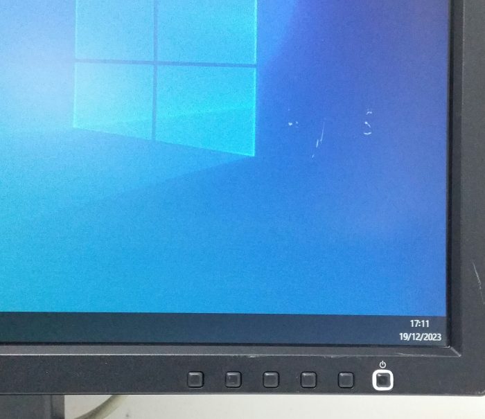 LG Flatron W1946S-BF W1946SW 19" VGA Monitor - Image 7
