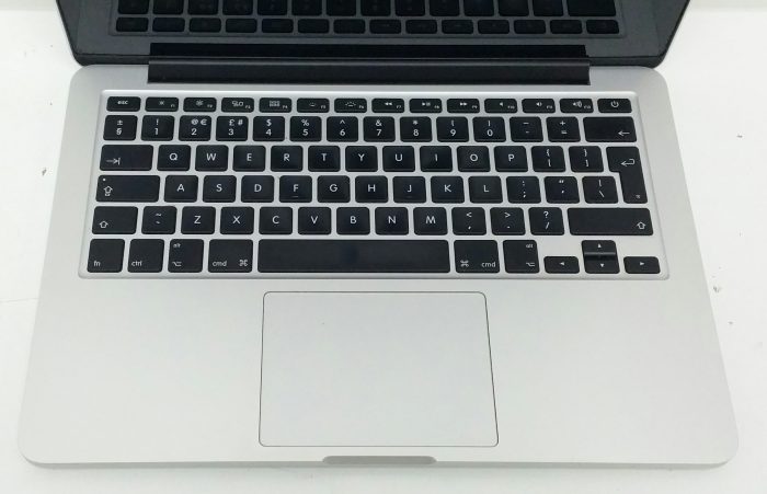 Apple Macbook Pro A1502 - Intel i7-5557U 3.1GHz - 16GB DDR3 - 13" - 1TB SSD - 12.7 Monterey (2015) - Image 9