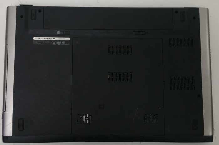 Dell Vostro 3700 - i5-M380 2.53GHz - 4GB RAM - 17.3" - 240GB SSD - Windows 10 64bit - Image 3