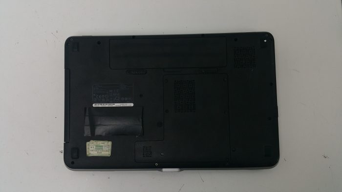 Dell Vostro 1015/ Core 2 Duo 2.2GHz/ 4GB RAM/ No HDD or SSD/ None OS - Image 8