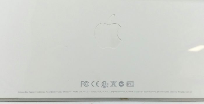 Apple A1243 EMC: 2171 Wired Keyboard - Image 3