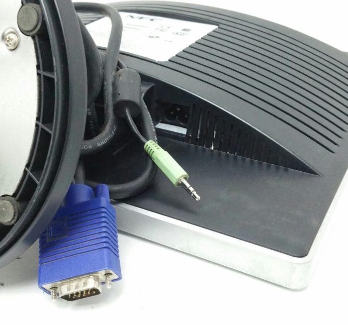 Nec LC15M 500p 15" VGA Monitor - Image 4