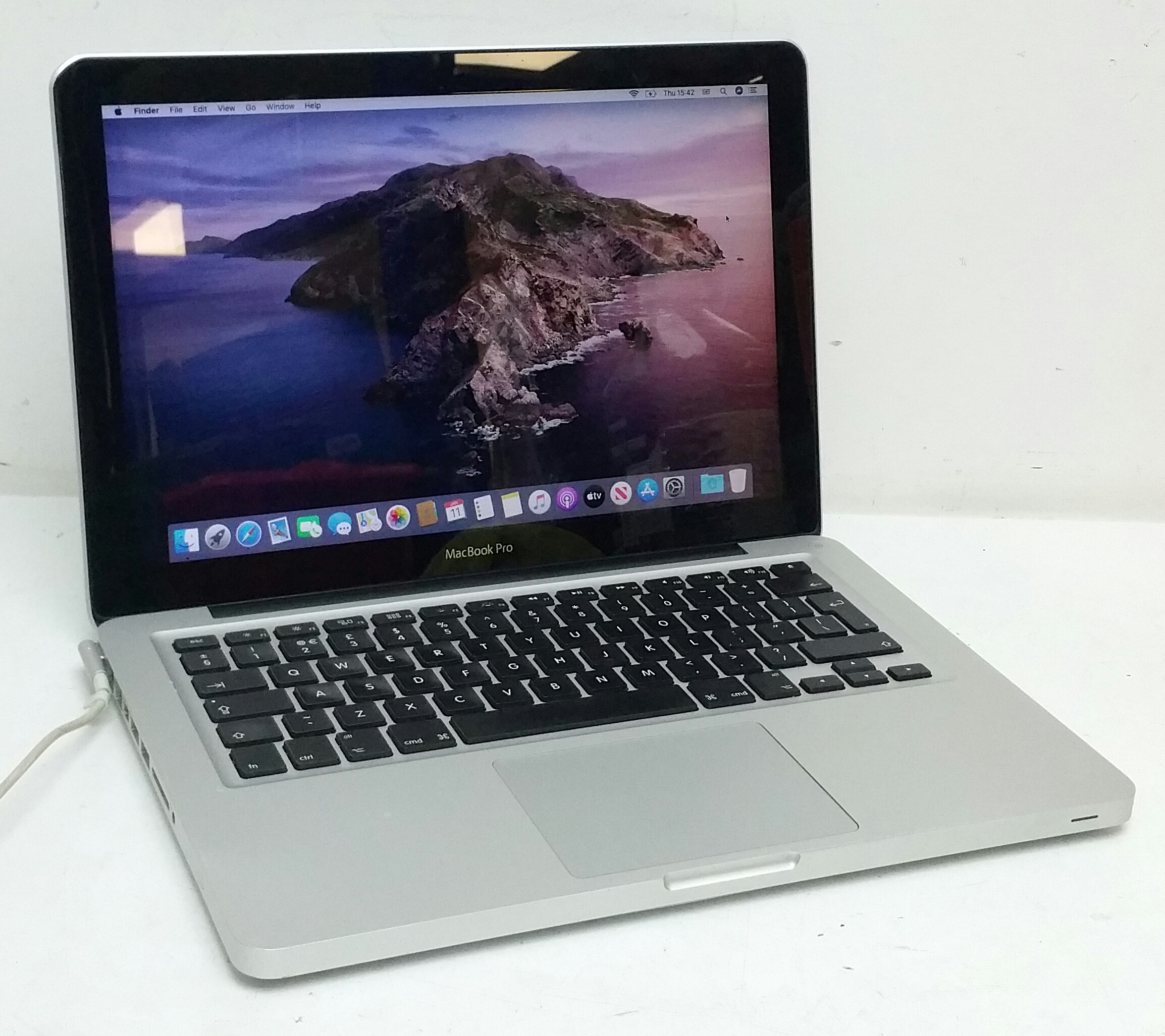 20180528_183104-1 Apple Macbook A1278 - Dual Core i5-3210M 2.5GHz - 8GB DDR3 1333MHz- 13" - 240GB SSD - Catalina 10.15 (Mid 2012) - Image 1