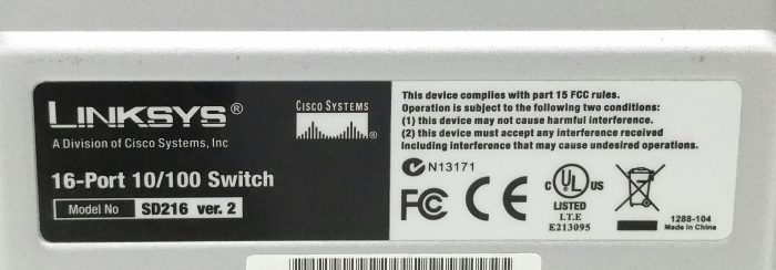 Linksys SD216 ver 2 16-Port 10/100 Switch - Image 3