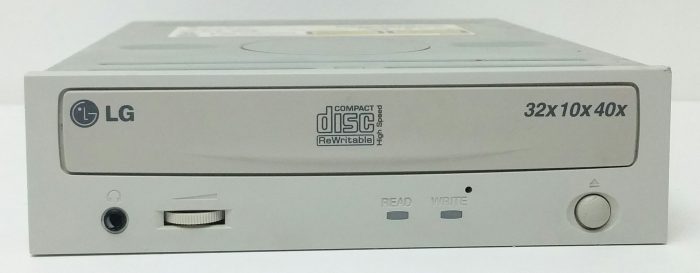 LG GCE-8320B CD-R/RW Drive - Compact Disc Player - Image 2