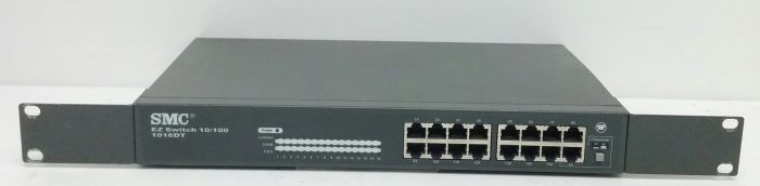 SMC 1016DT 16 Port 10/100 EZ Switch - Image 2