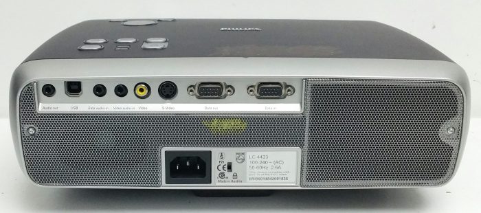 Philips LC4433 VGA Projector 5 Lamp Hours Used + Bag + Remote - Image 7