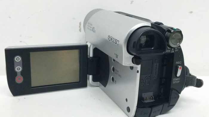 Sony DCR-HC51E Carl Zeiss Vario - Tessar 40X Optical Zoom Video Camera Recorder - Image 5