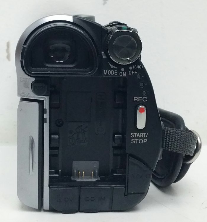 Sony DCR-HC62E Carl Zeiss Vario - Tessar Handycam Mega Pixel Wide Touch Panel LCD Video Camera Recorder - Image 5