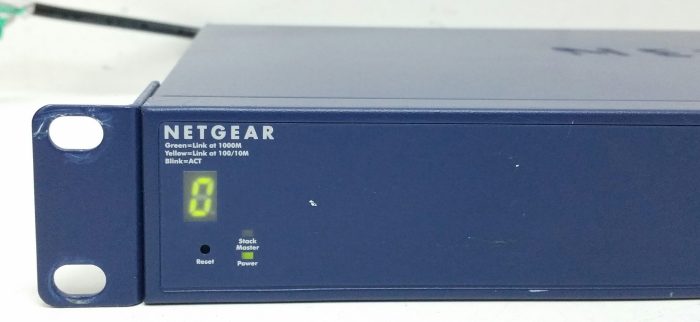 Netgear Prosafe GS724TS 24-Port Gigabit Stackable Smart Switch - Image 6