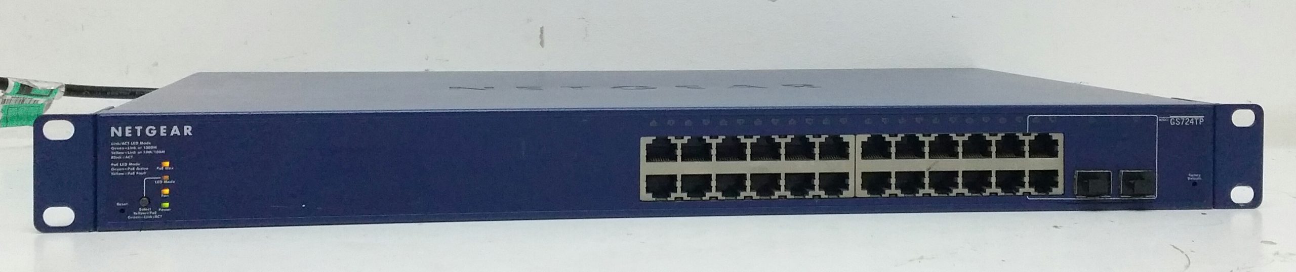 20231103_003138-1 Netgear Prosafe GS724TP 24 PoE Port Gigabit Smart Switch - Image 1