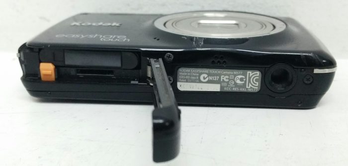 Kodak Easyshare Touch M577 5x Wide Digital Camera - Image 3