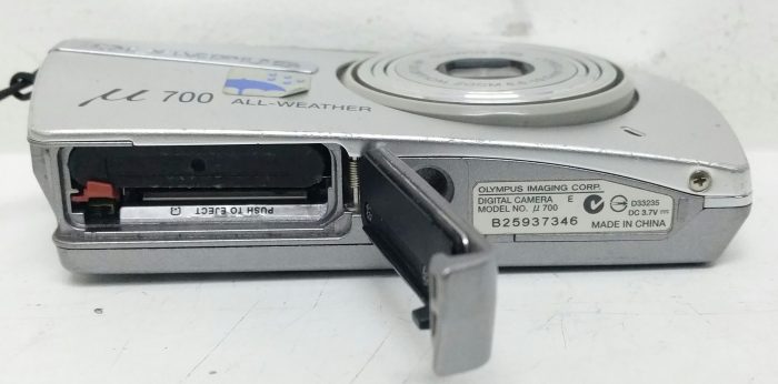 Olympus U700 All-Weather Olympus AF 3X Optical Zoom 7.1 Megapixel Digital Camera - Image 3