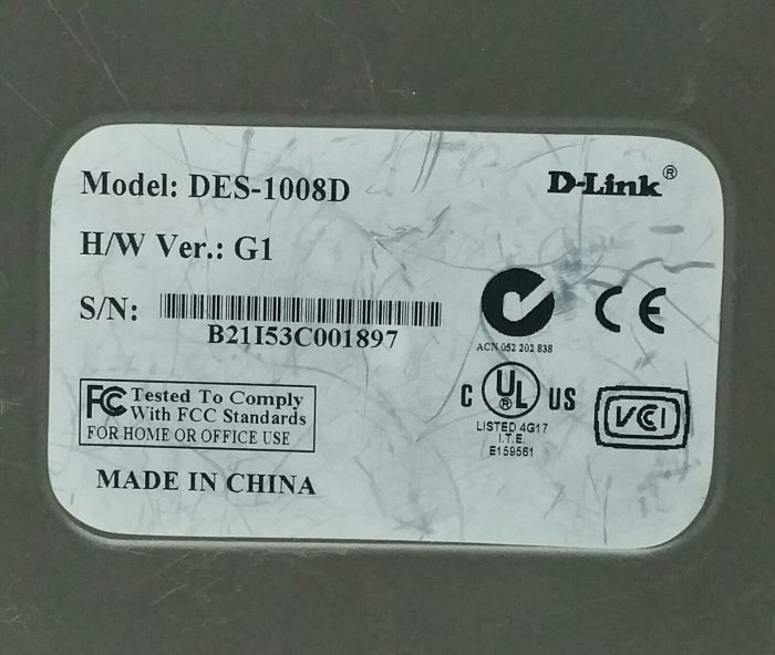 D-Link DES-1008D Ver G1 10/100 8-Port Fast Ethernet Switch - Image 3
