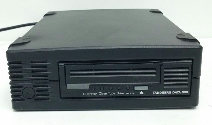 Tandberg Data BRSLA-0904-AC External Tape Drive - Image 2