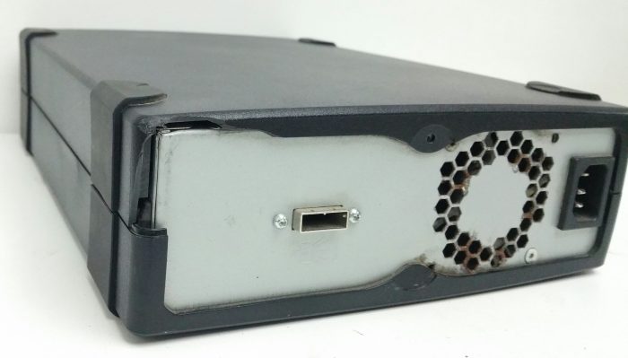 Tandberg Data BRSLA-0904-AC External Tape Drive - Image 4