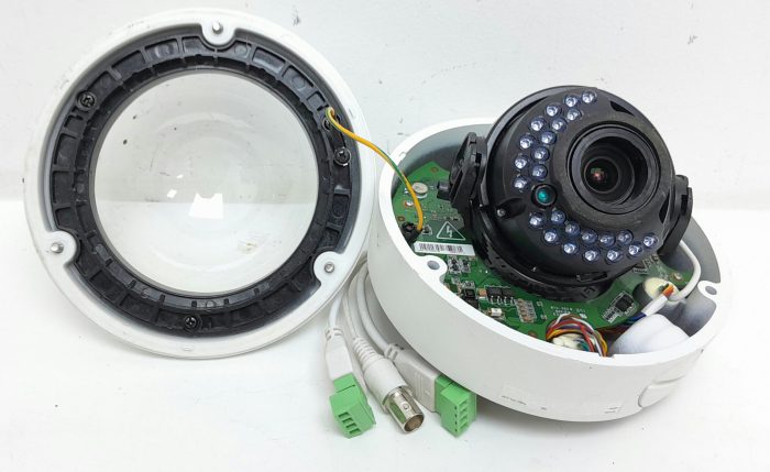 Hikvision DS-2CD2742FWD-IZS CCTV Color Camera - Image 5